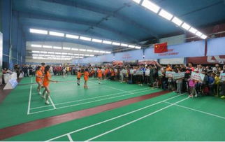 師生共揮拍，羽球熱潮席卷蓉城網絡賽場